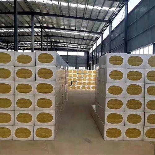 高效保溫新選擇 世潤巖棉板的多重應(yīng)用與復(fù)合優(yōu)勢